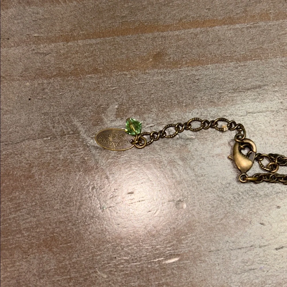Elegant Turquoise Pendant Necklace with Gold Detailing - Picture 8 of 11